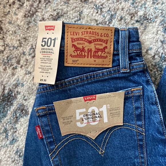 NWT Levi’s 501 original jeans - Picture 2 of 5